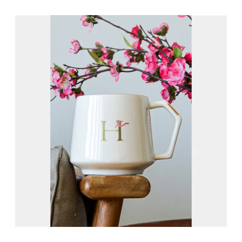 HARCOUR - Mug Livia