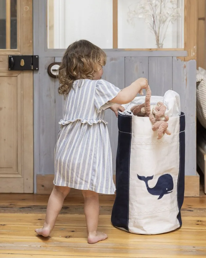 Panier à linge · Baleine